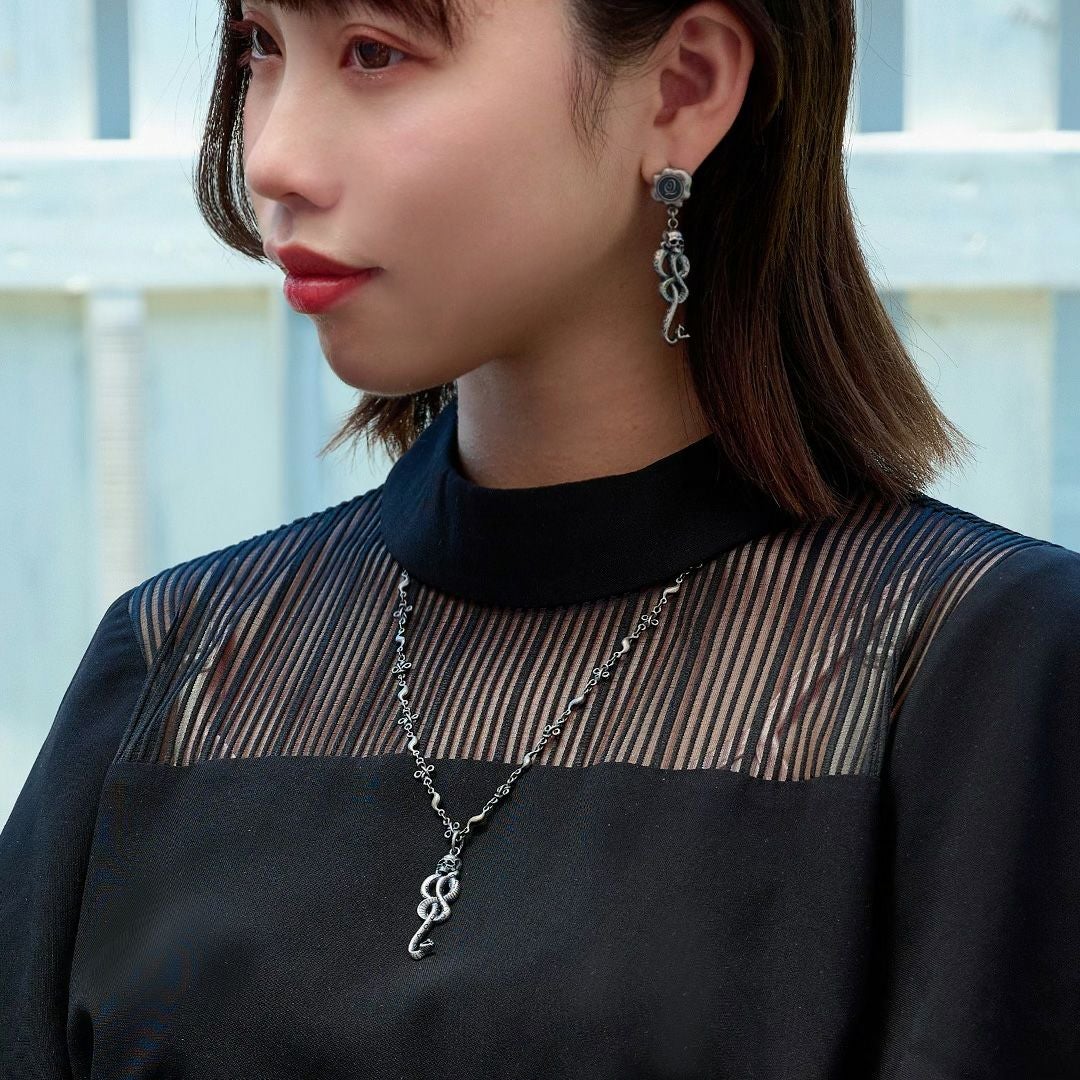 闇の印 ピアス【ハリーポッターコラボ】 | Q-pot. ONLINE SHOP