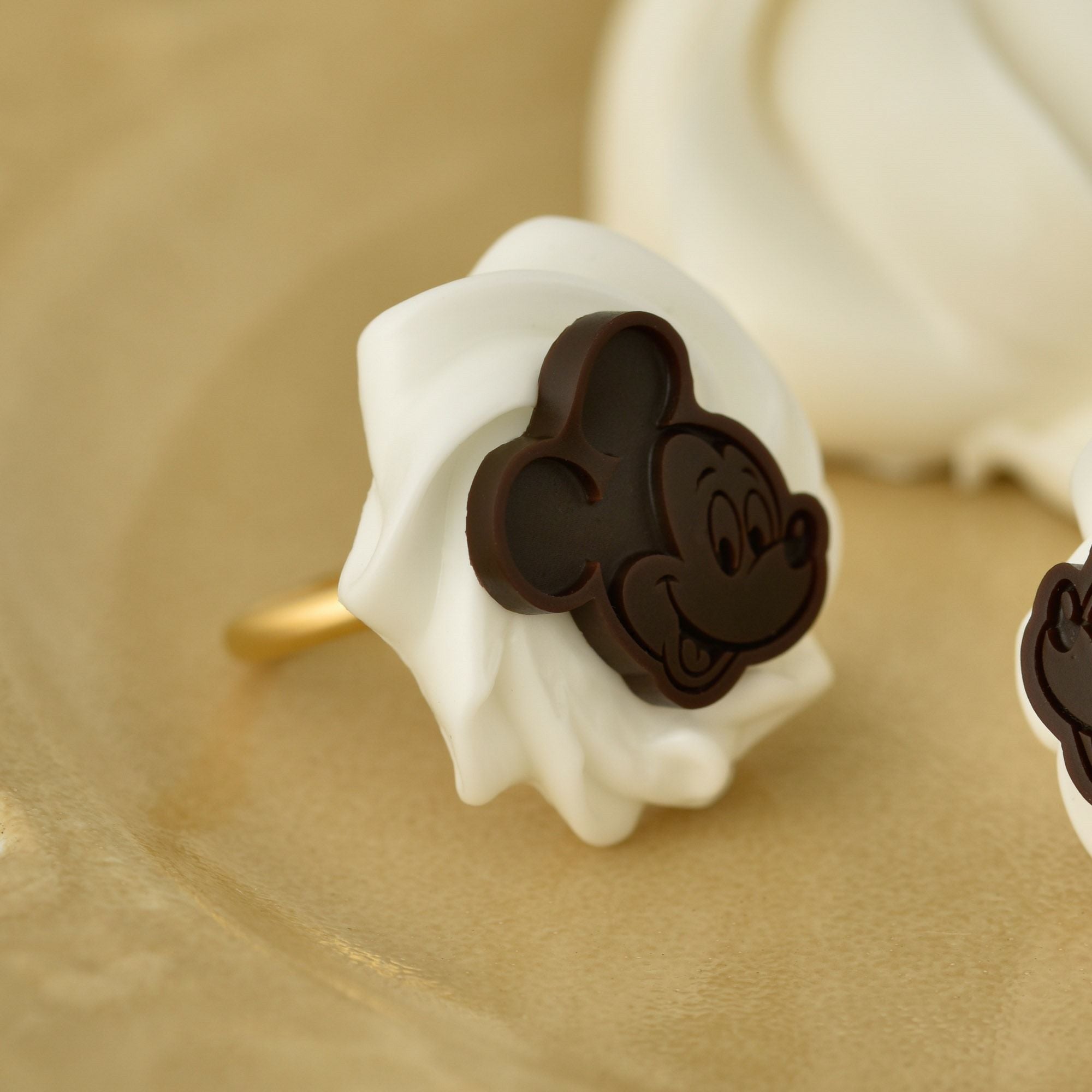 チョコホイップクリーム　くまのネックレス　カナミビジュー ミッキーマウス/ホイップクリーム&チョコレート リング【ディズニー