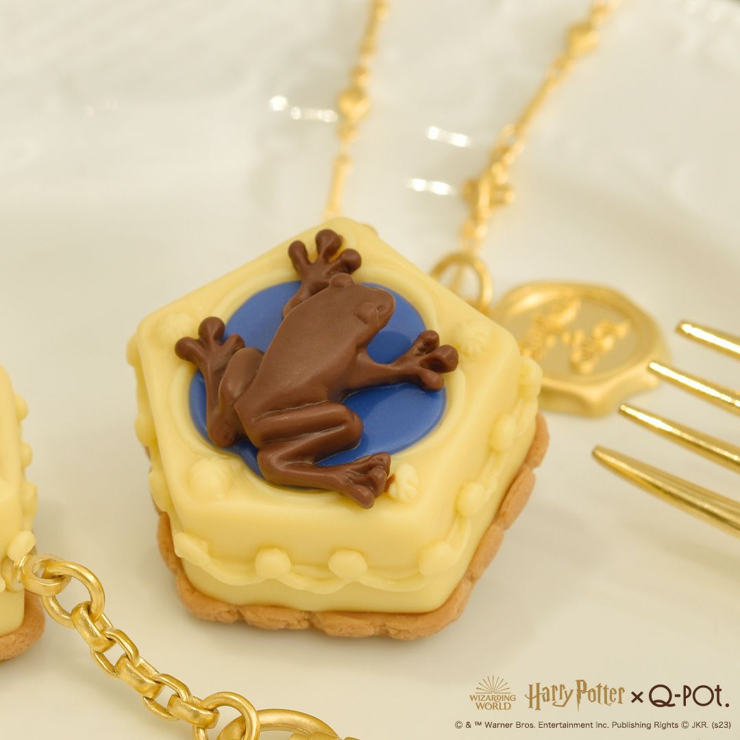 新品未開封　チョコレートフロッグケーキ ネックレス【ハリーポッターコラボ】 チョコレートフロッグケーキ ネックレス【ハリーポッターコラボ】 | Q