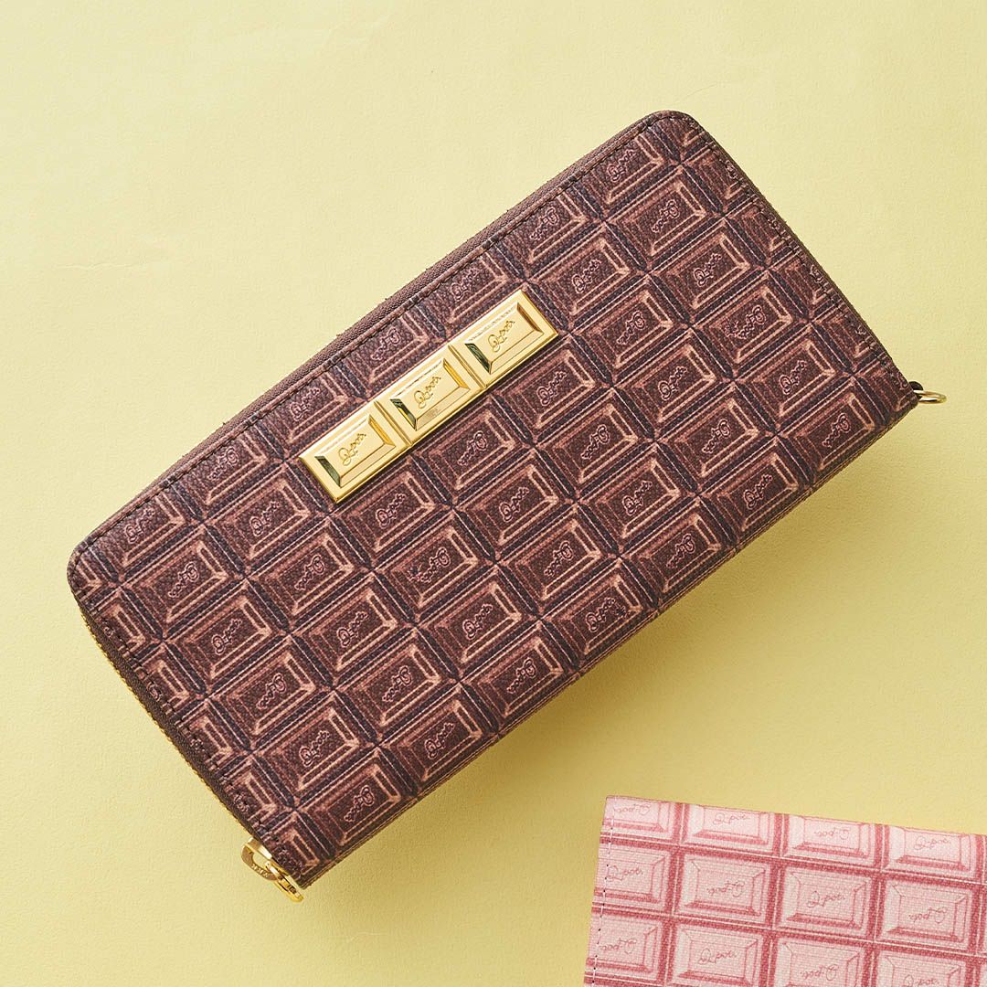 Q-pot. 長財布 Marche du Q-pot.”ビターチョコレートが長財布＆二つ折り財布が待望の
