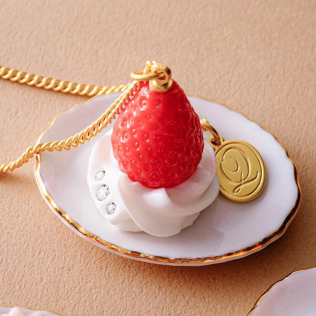 店舗限定商品】フレッシュストロベリー ネックレス（ホワイト） | Q