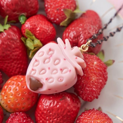 ストロベリーガナッシュリボン ネックレス(Pink) | Q-pot. ONLINE SHOP