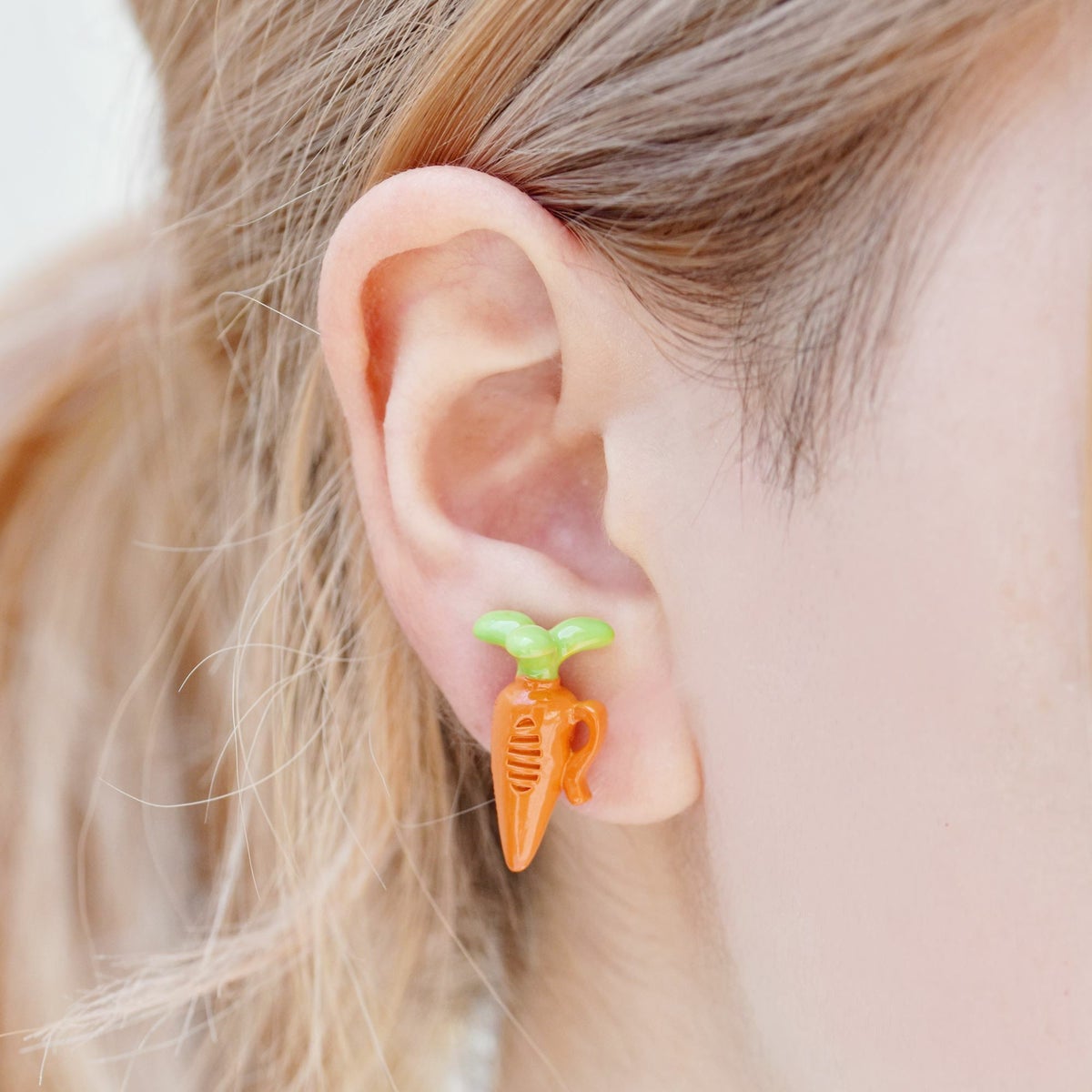 ズートピア　ディズニーコラボアクセサリー　ジュディ/キャロットレコーダー イヤリング