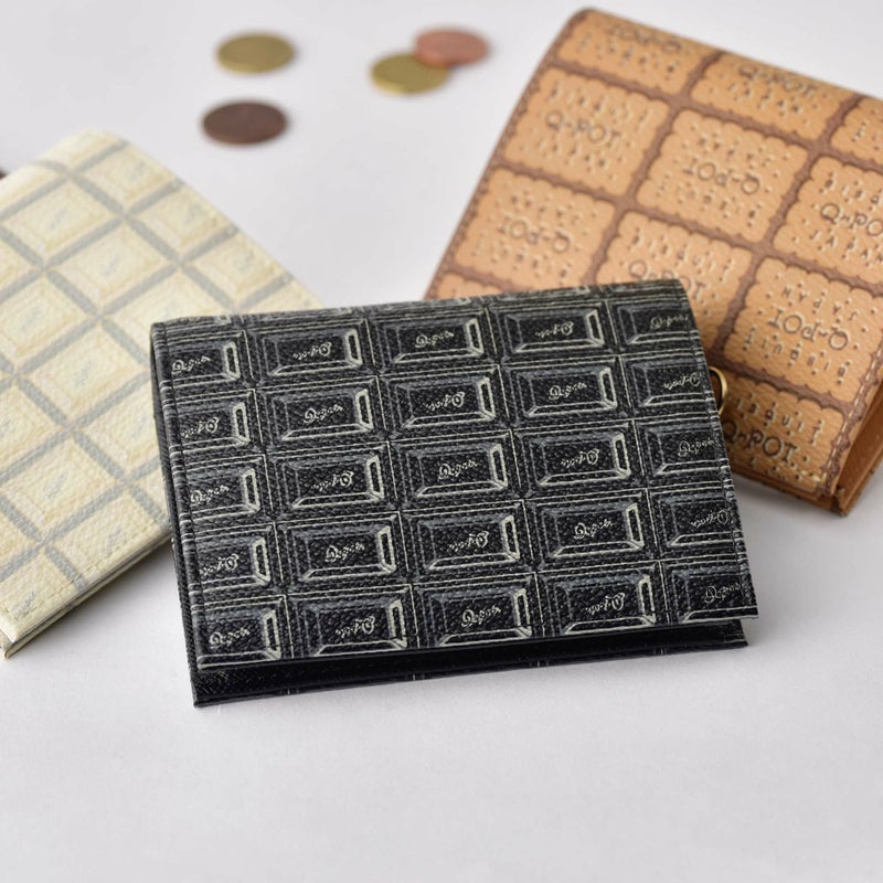 ブラックチョコレート フラップショートウォレット（財布） | Q-pot 