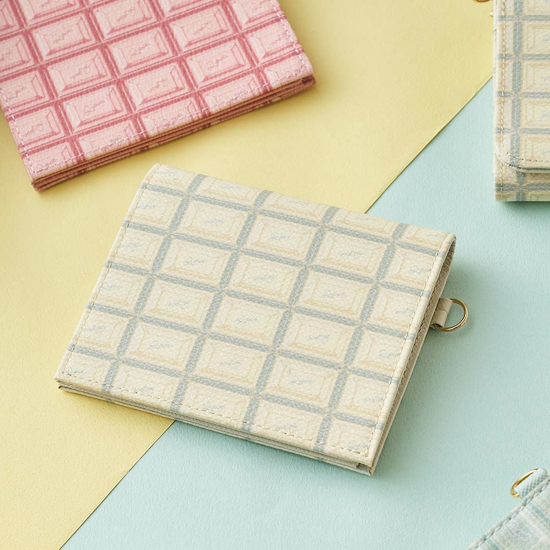 残り1点】ホワイトチョコレート フラップショートウォレット（財布