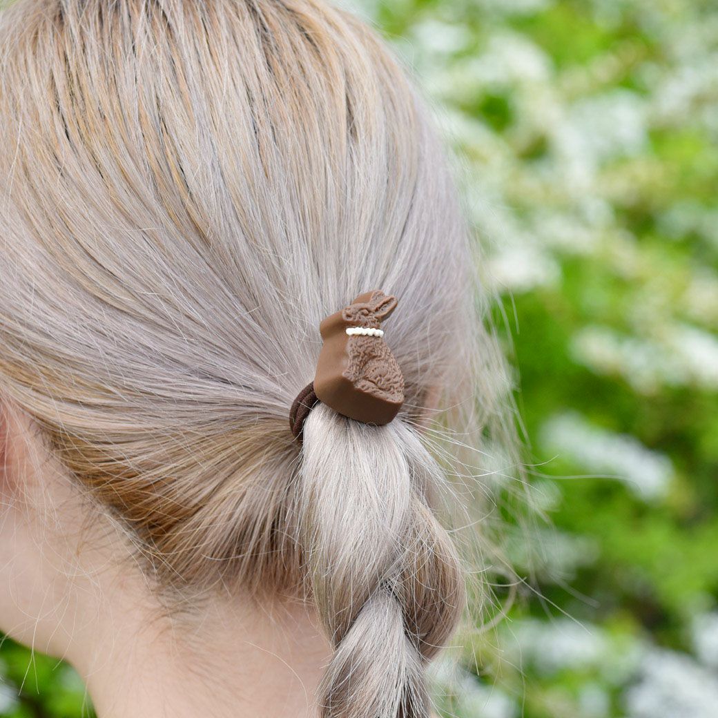 ハンドメイド♡モコモコチョコレートポニー ヘアゴム ☆イースターバニーショコラヘアゴム(ビターチョコレート) | Q-pot