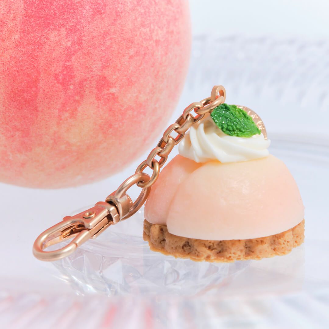 可愛いバッグチャームポーチ Cath ウッドランドベア❤️Handmade ピーチ プチケーキ バッグチャーム | Q-pot. ONLINE SHOP