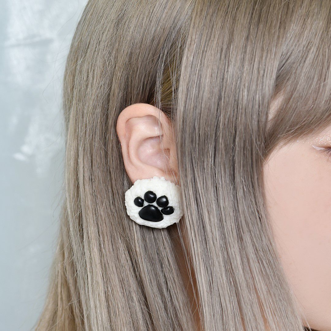 シロクマ　肉球　クッキー　ピアス