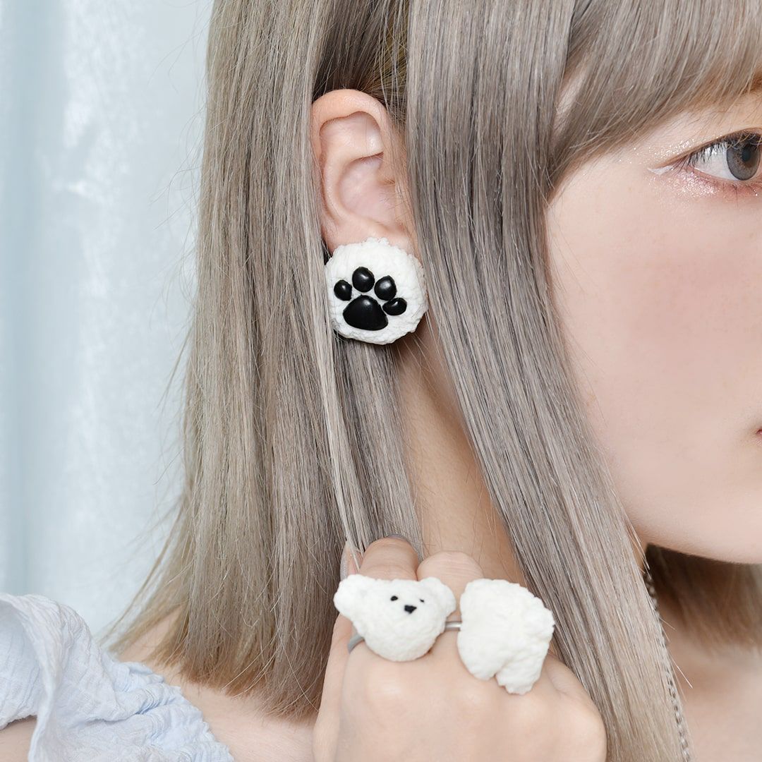 シロクマ　肉球　クッキー　ピアス