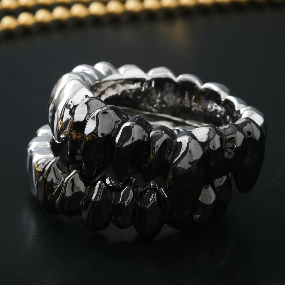 Poppy/キバ リング (Black&Silver) | Q-pot. ONLINE SHOP Poppy/キバ リング (Black&Silver) | Q-pot. ONLINE SHOP