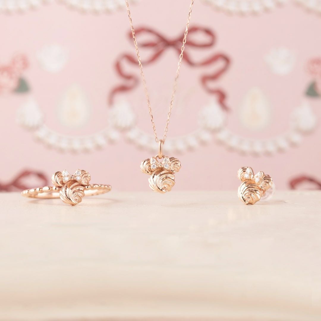 ミニーのネックレスとピアスセット ディズニー Disney ディズニー アクセサリー Disney DISNEY ミニー