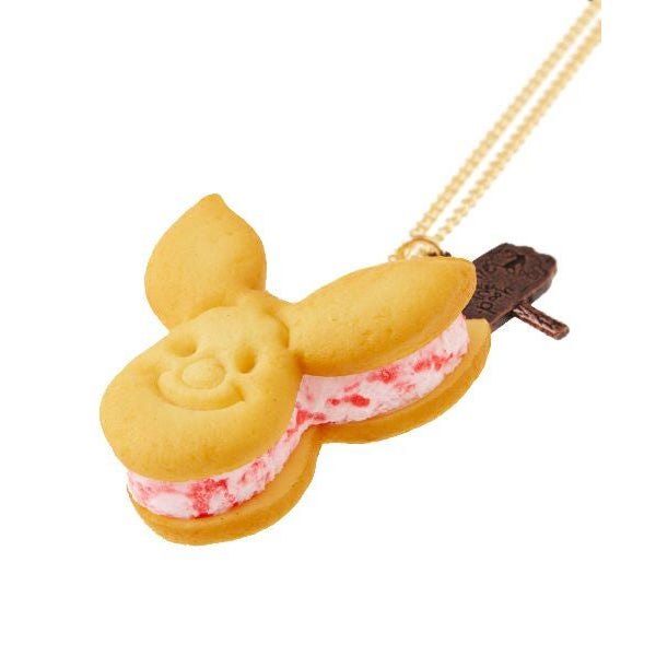 ピグレット / ストロベリー クッキーサンドアイス ネックレス