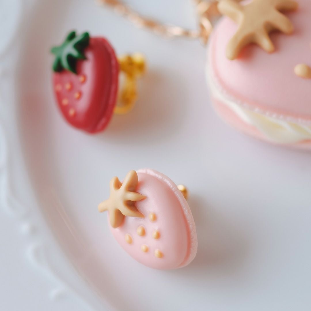 ザ・ストロベリーマカロン イヤリング (Pink) | Q-pot. ONLINE SHOP