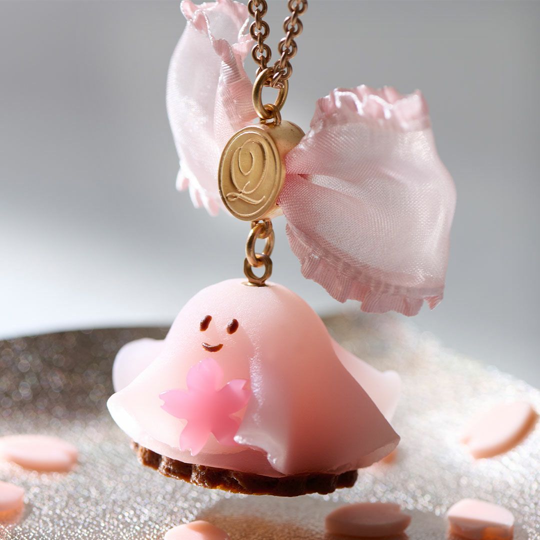 サクラ おばケーキ バッグチャーム | Q-pot. ONLINE SHOP