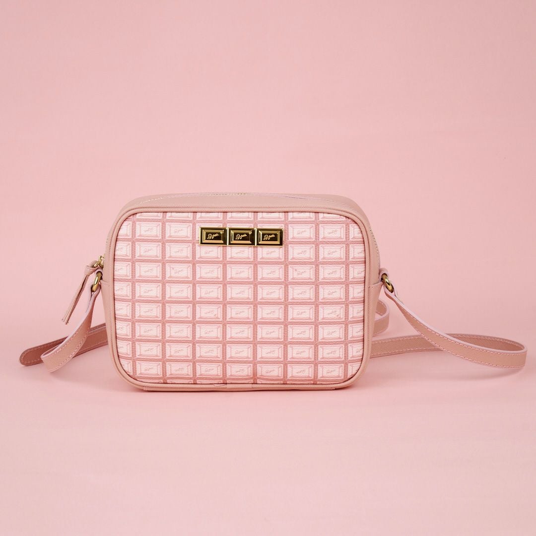 ストロベリーチョコレート ミニクロスボディーバッグ | Q-pot. ONLINE SHOP