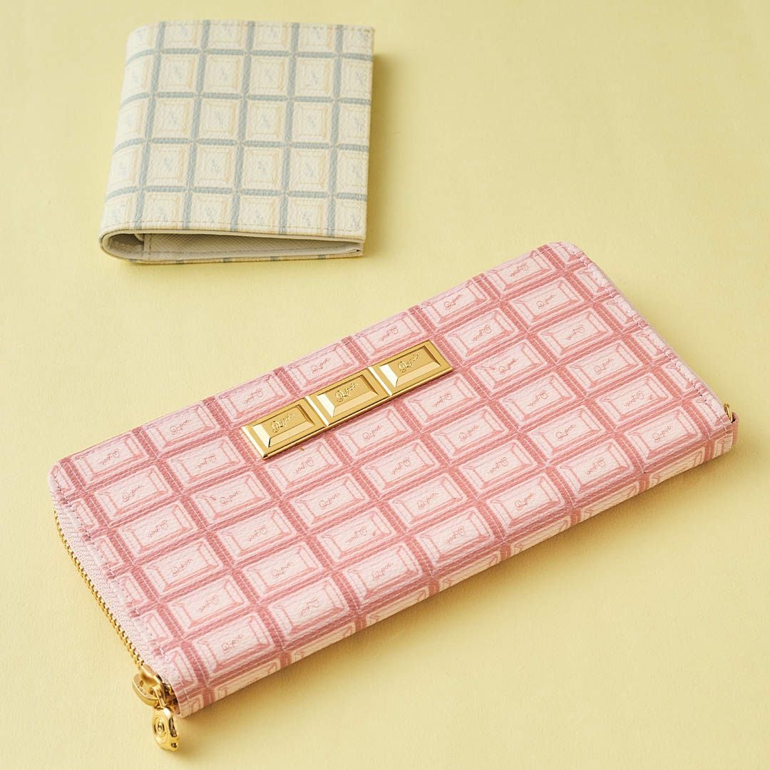 ストロベリーチョコレート ラウンドファスナーウォレット（財布） | Q