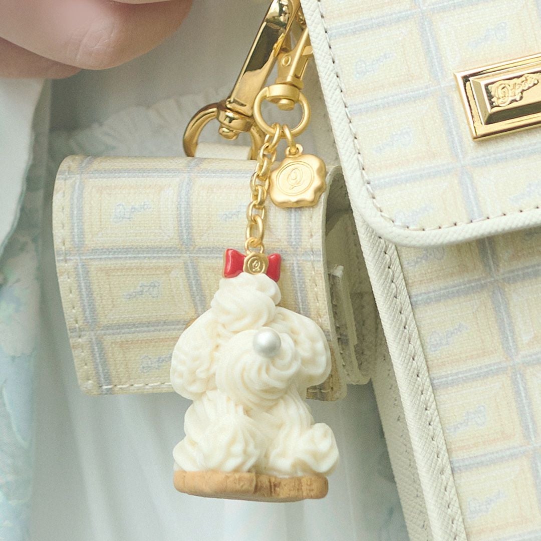 Q-pot. 白雪姫　アップルマカロン　バッグチャーム 白雪姫 /アップルマカロンバッグチャーム【ディズニー アクセサリー