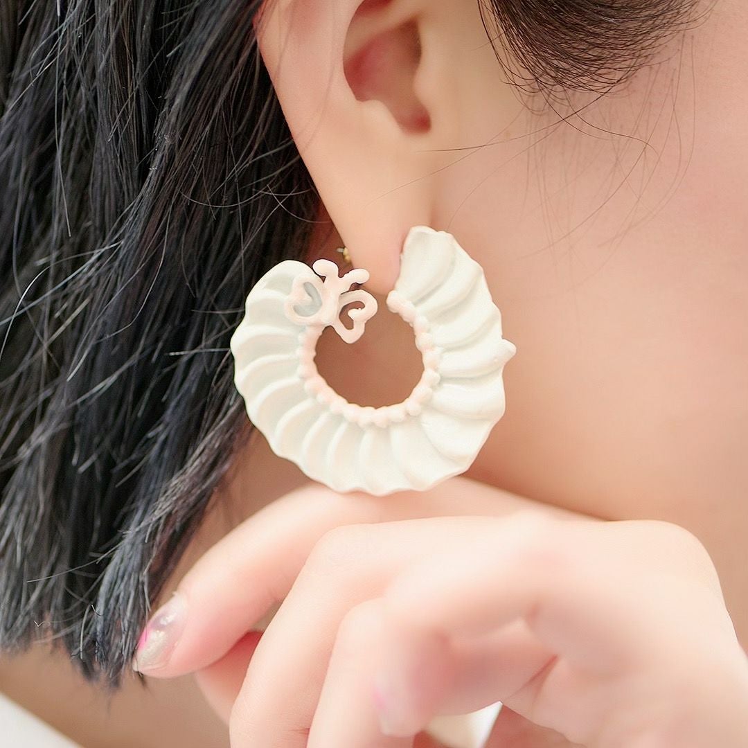 バレエコア フリル ホワイト ピアス