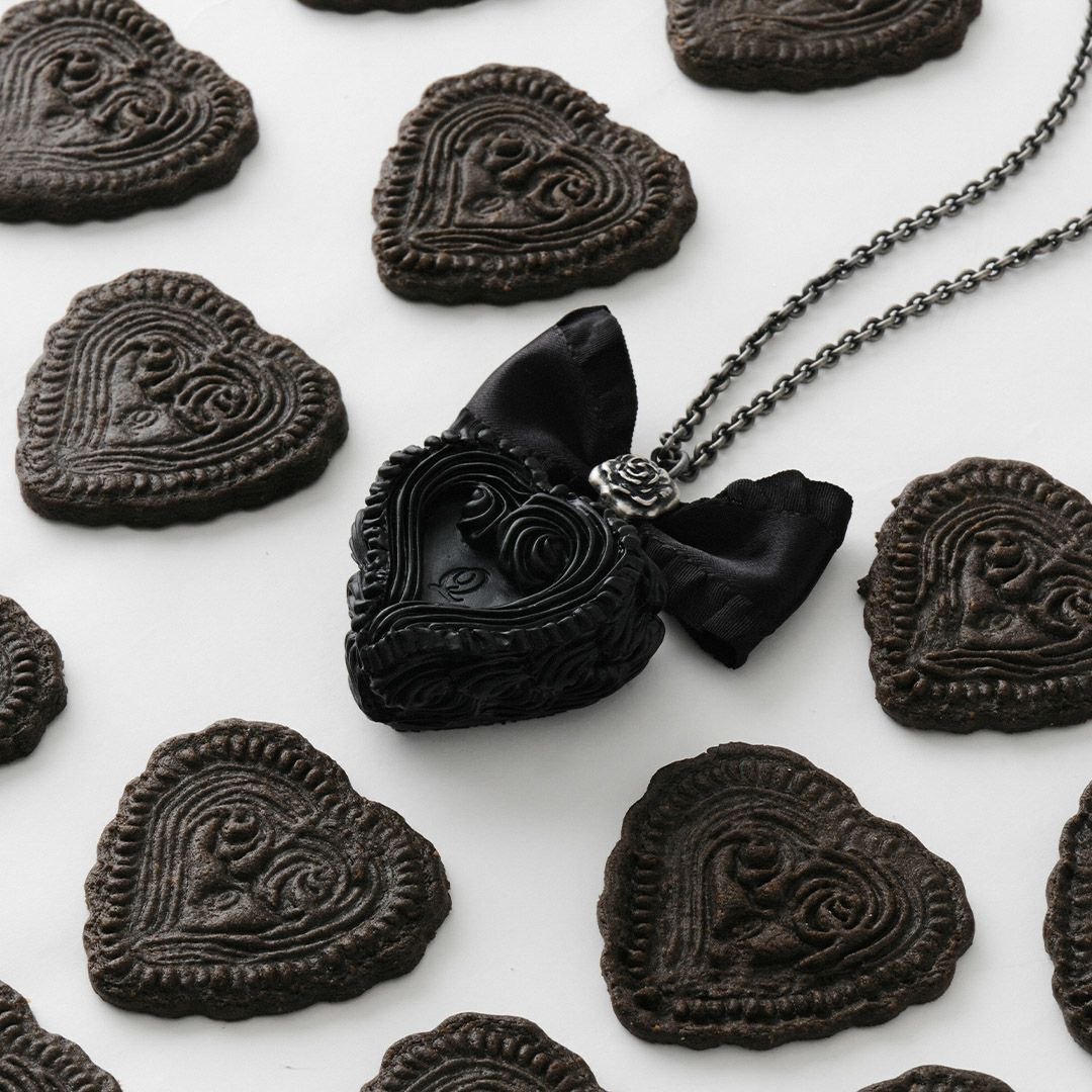 ブラックアウトケーキ ネックレス | Q-pot. ONLINE SHOP