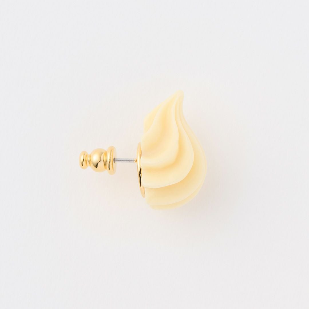 クリーム ピアス | Q-pot. ONLINE SHOP