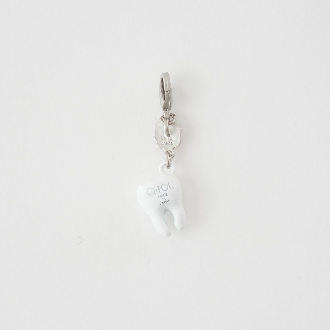 白い歯チャーム | Q-pot. ONLINE SHOP