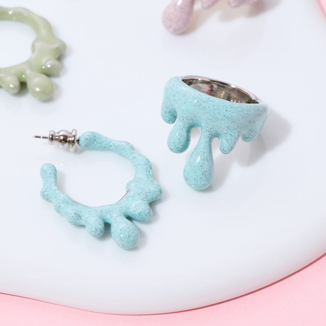メルティーメルト フープピアス(ミントチョコレート) | Q-pot. ONLINE SHOP