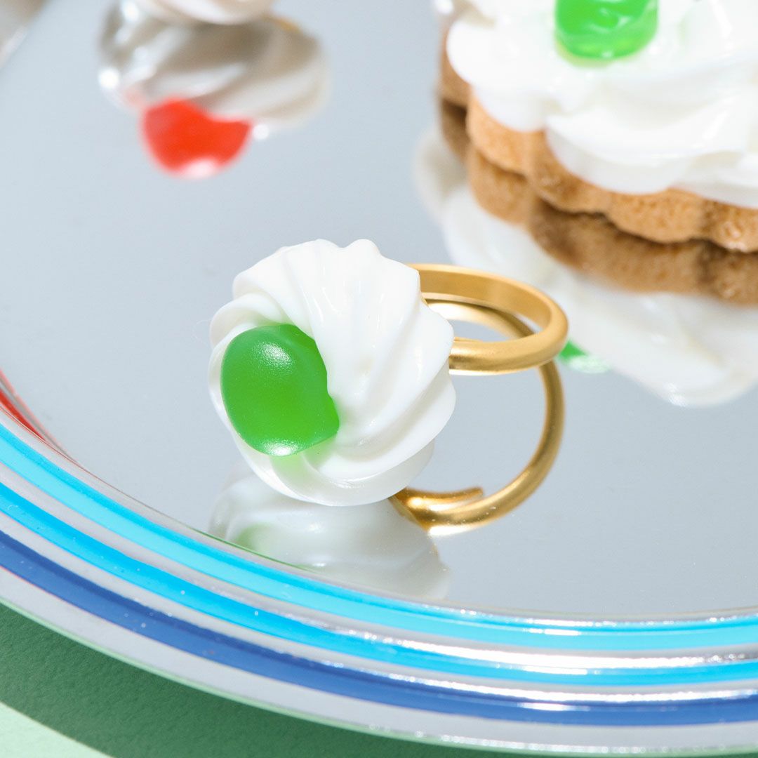 ドレンチェリーケーキ　リング