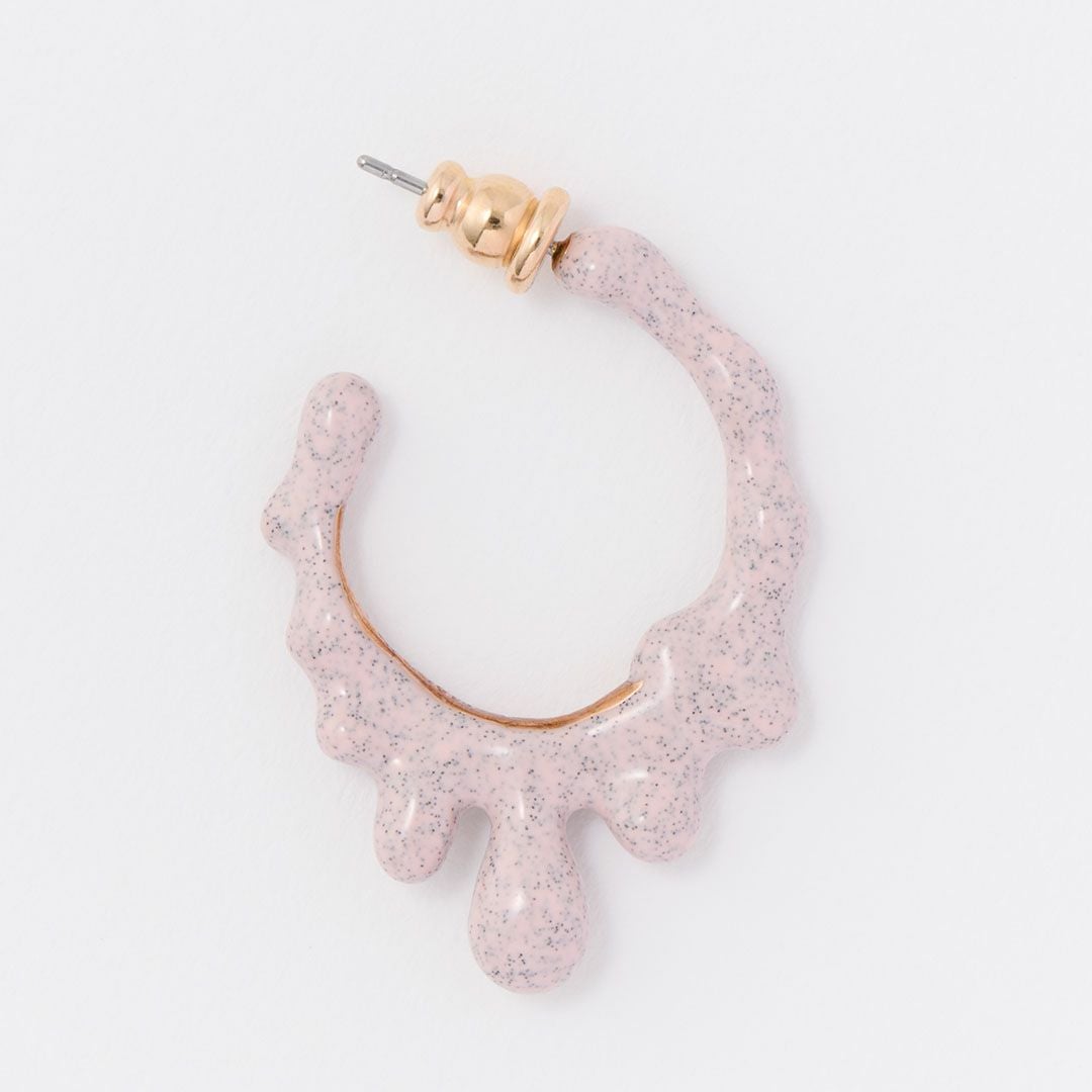 ストロベリーチョコレート　メルト　ピアス