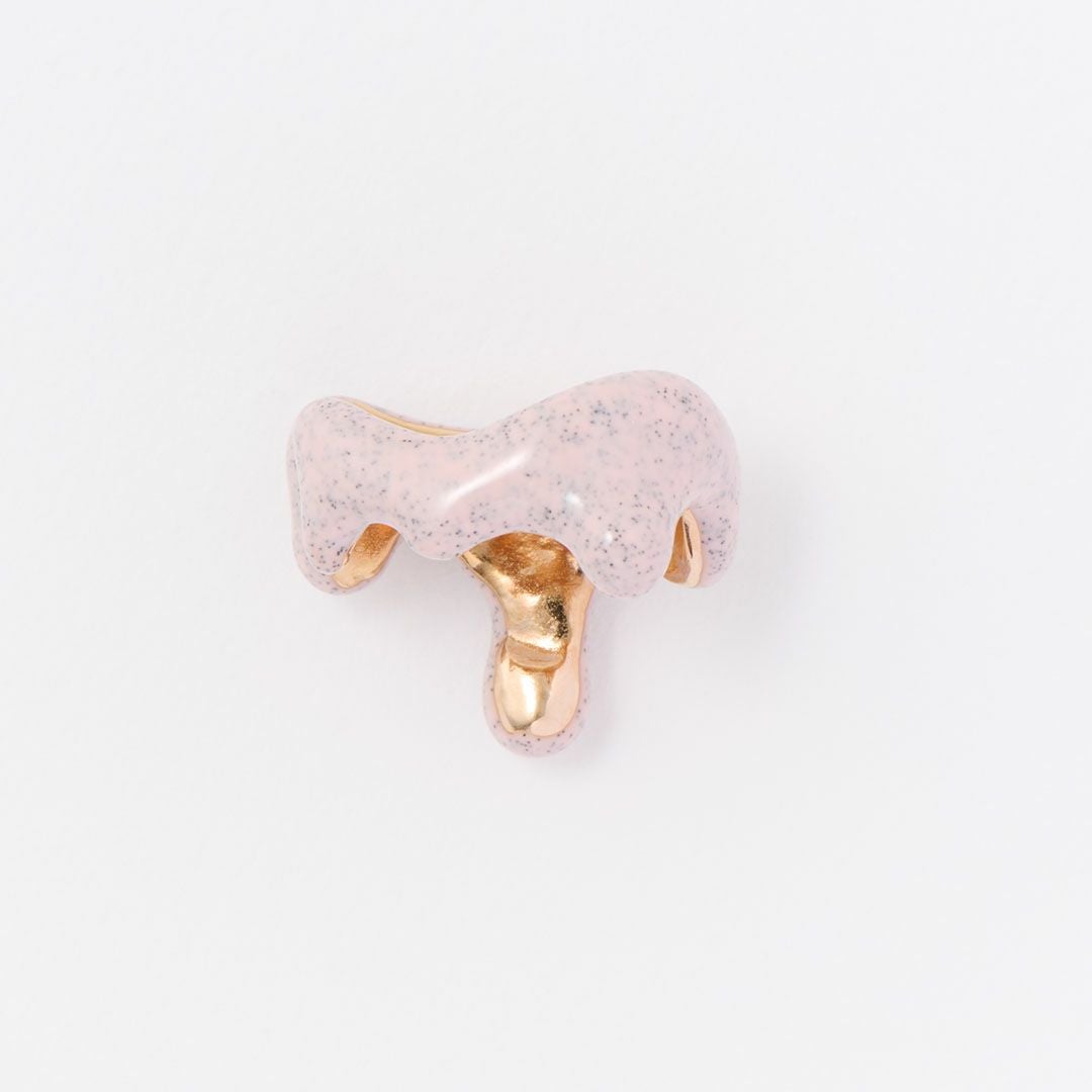 ストロベリーチョコレート　メルト　イヤーカフ