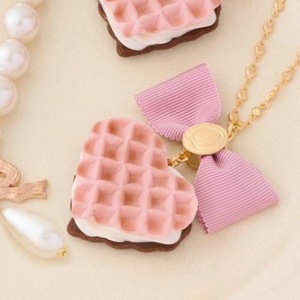 eye love ストロベリーチョコレート | Q-pot. ONLINE SHOP