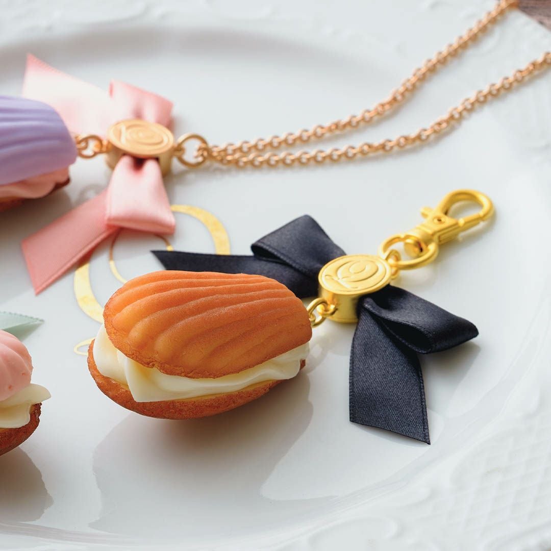 バレエコア リボン　ベージュ　バッグチャーム