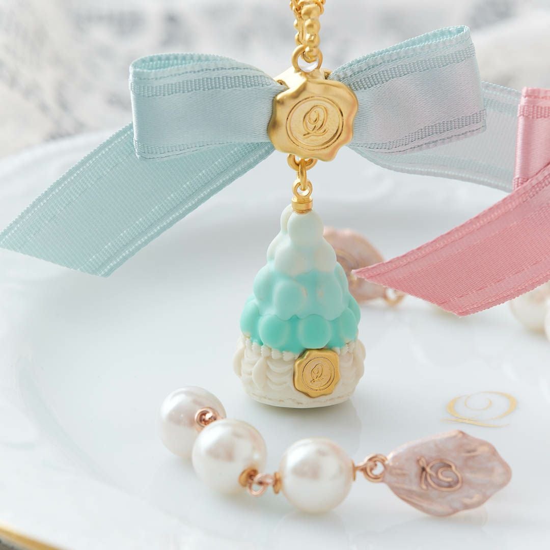 アンティーク 、マカロン、クッキー　トング　リボン　貴婦人モチーフ マカロンタワー ネックレス（ミント） | Q-pot. ONLINE SHOP