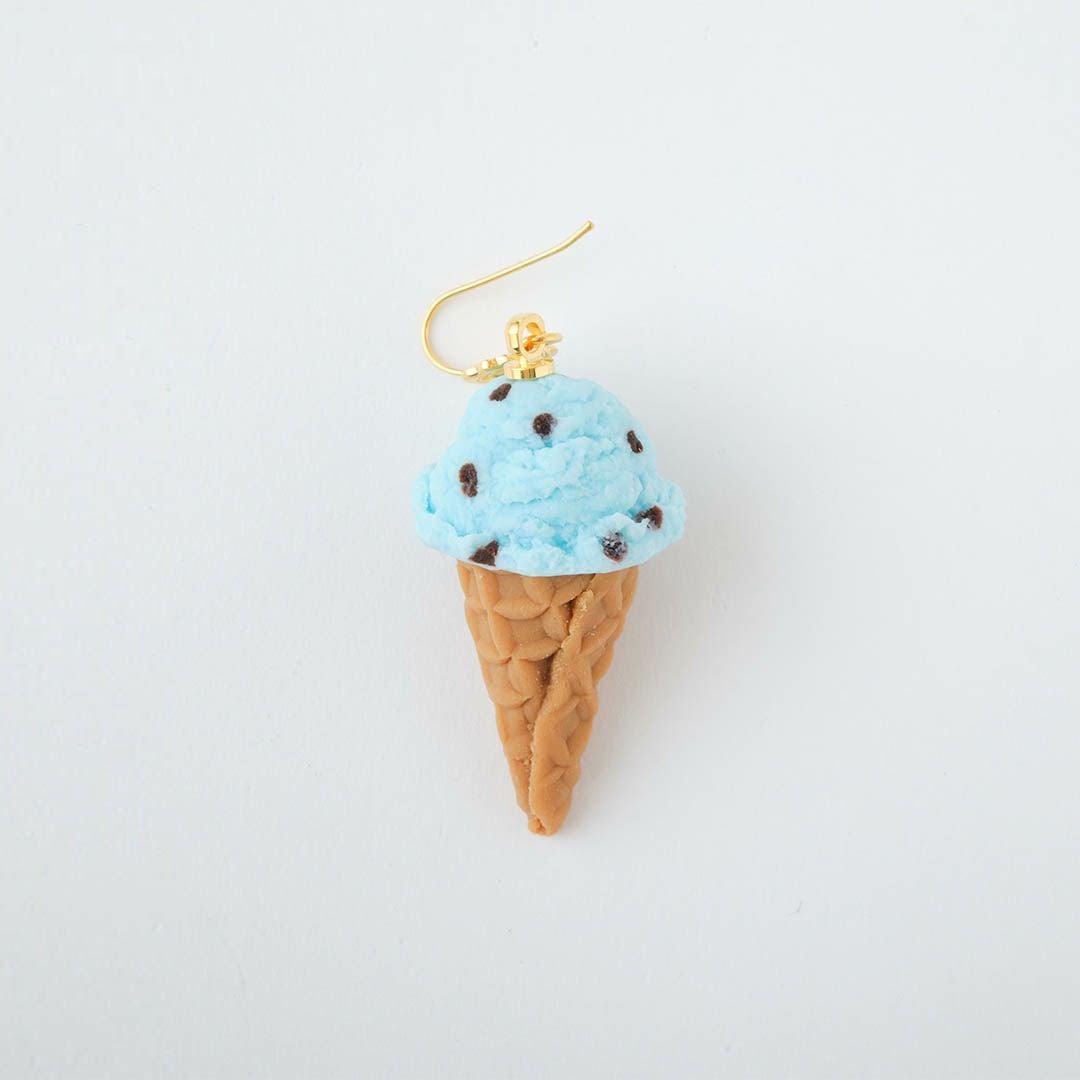 ミニミントチョコレート アイスクリーム ピアス | Q-pot. ONLINE SHOP