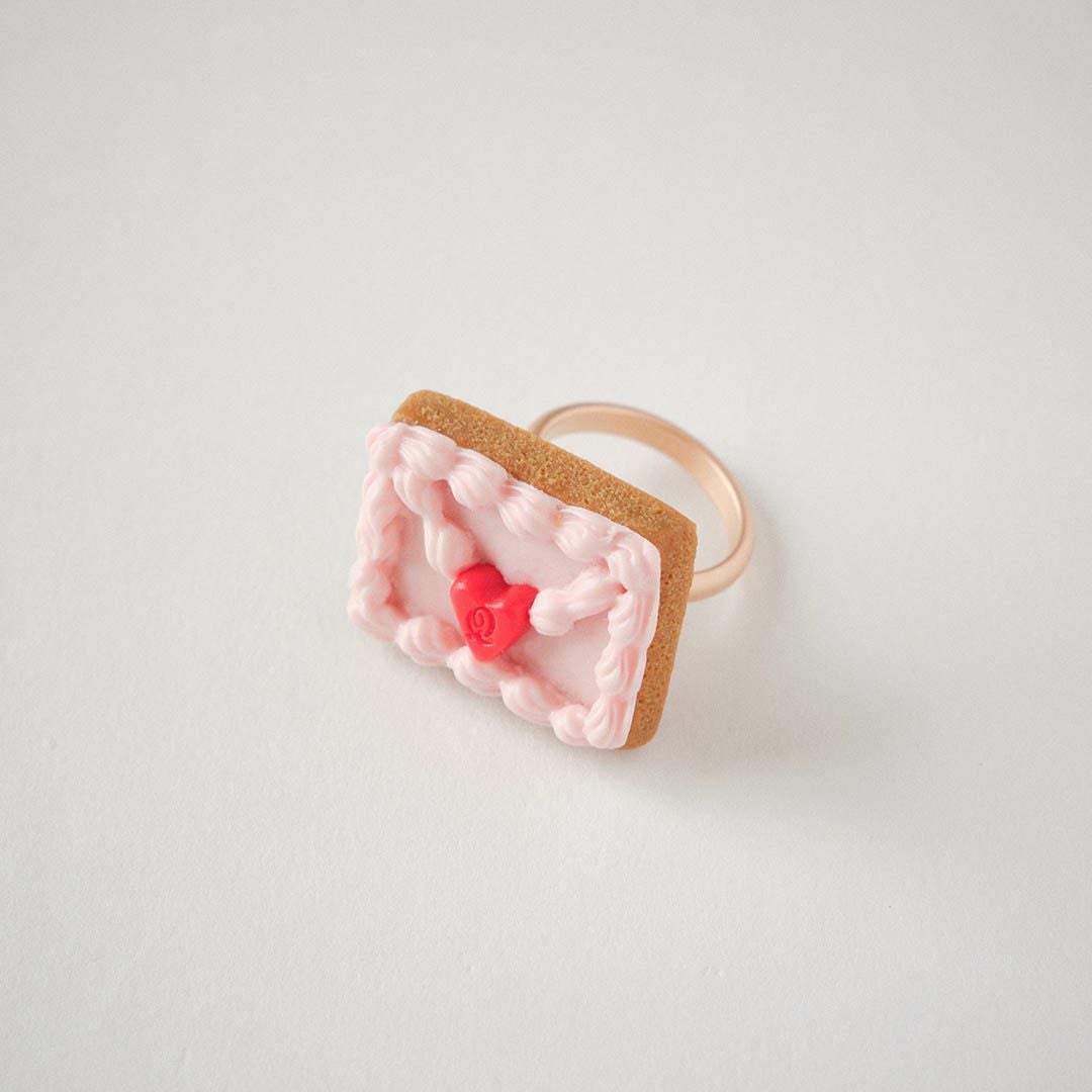 ラブレターケーキ リング（ストロベリー） | Q-pot. ONLINE SHOP