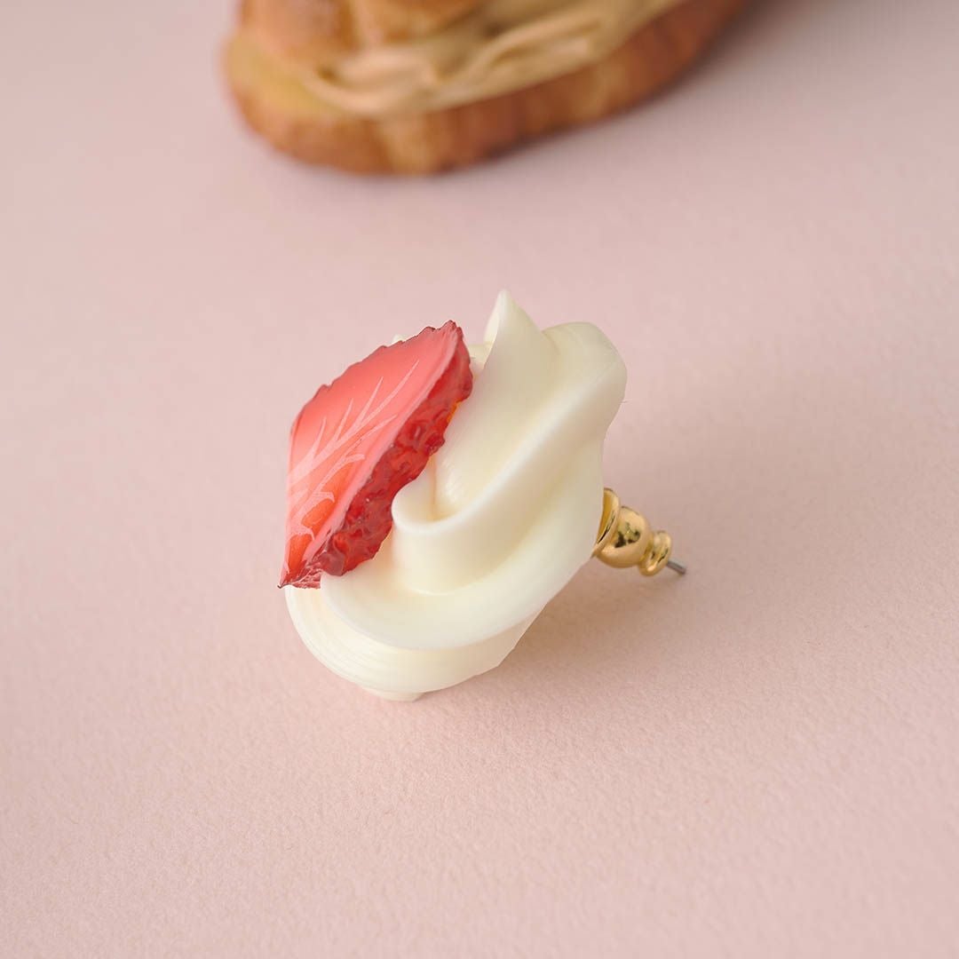 ホイップクリーム＆ストロベリー ピアス | Q-pot. ONLINE SHOP