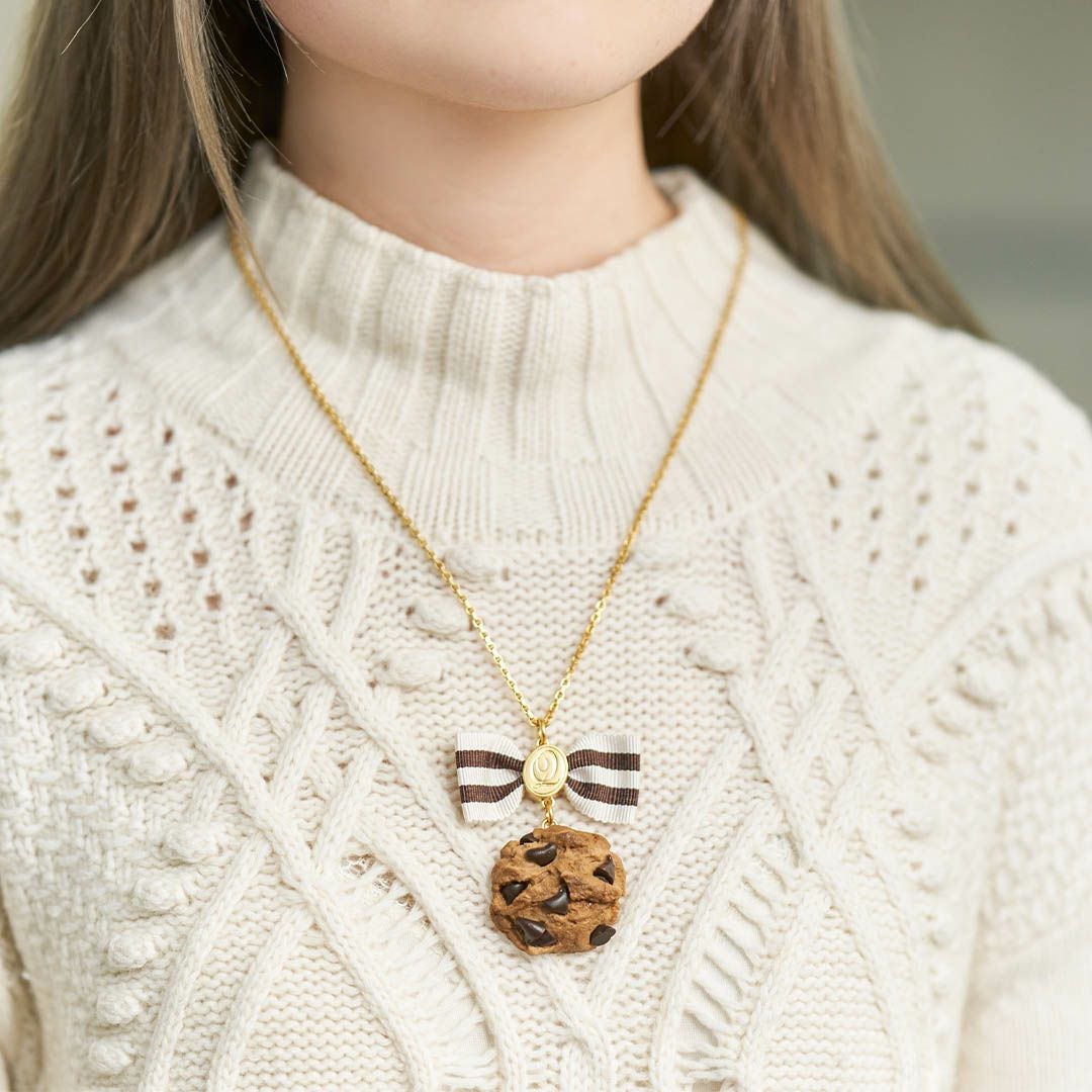 チョコレートチップ リボンクッキー ネックレス | Q-pot. ONLINE SHOP