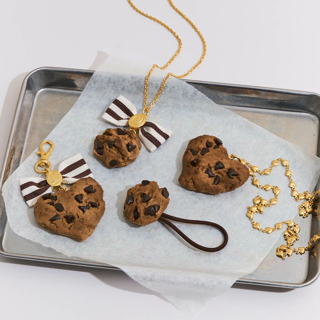 チョコレートチップ リボンクッキー ネックレス | Q-pot. ONLINE SHOP