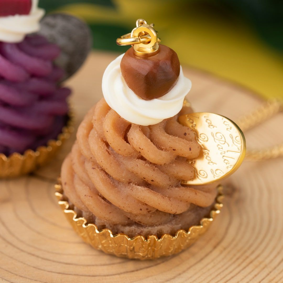 和栗のモンブランカップケーキ バッグチャーム | Q-pot. ONLINE SHOP