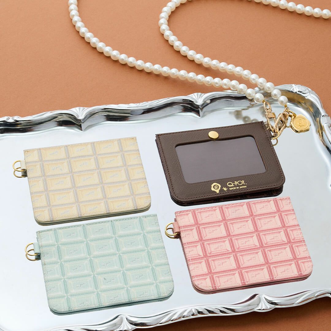 ビターチョコレート パスケース | Q-pot. ONLINE SHOP