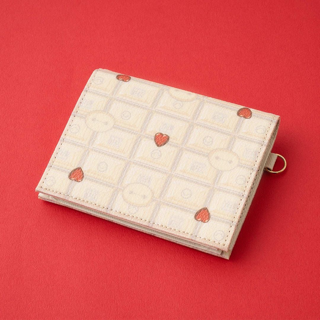 Q-pot. 二つ折り財布 ベイマックス ディズニー ディズニー 財布 ベイマックス 二つ折り 刺繍 可愛い キッズ 女の子