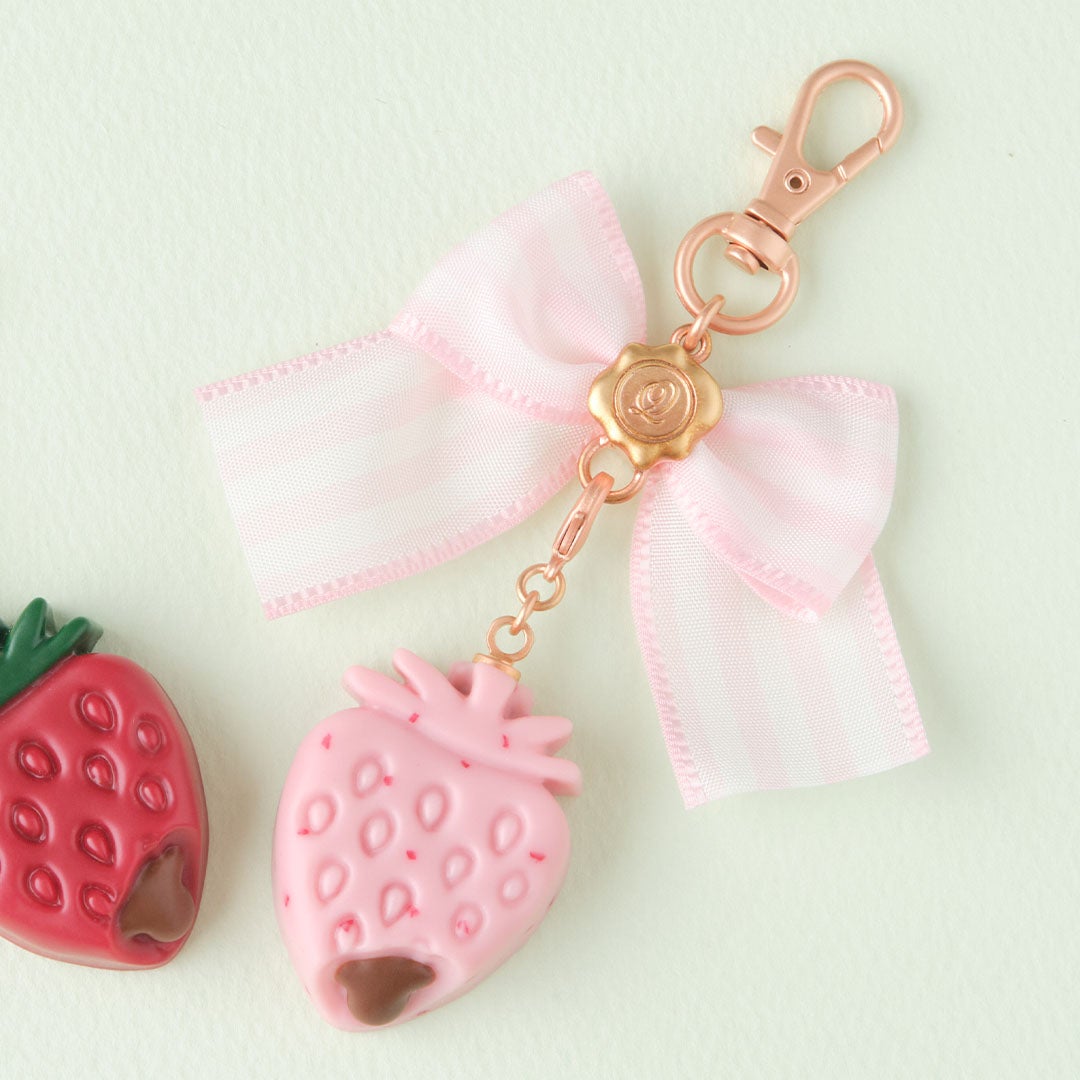 ストロベリーガナッシュ チャーム(Pink) | Q-pot. ONLINE SHOP