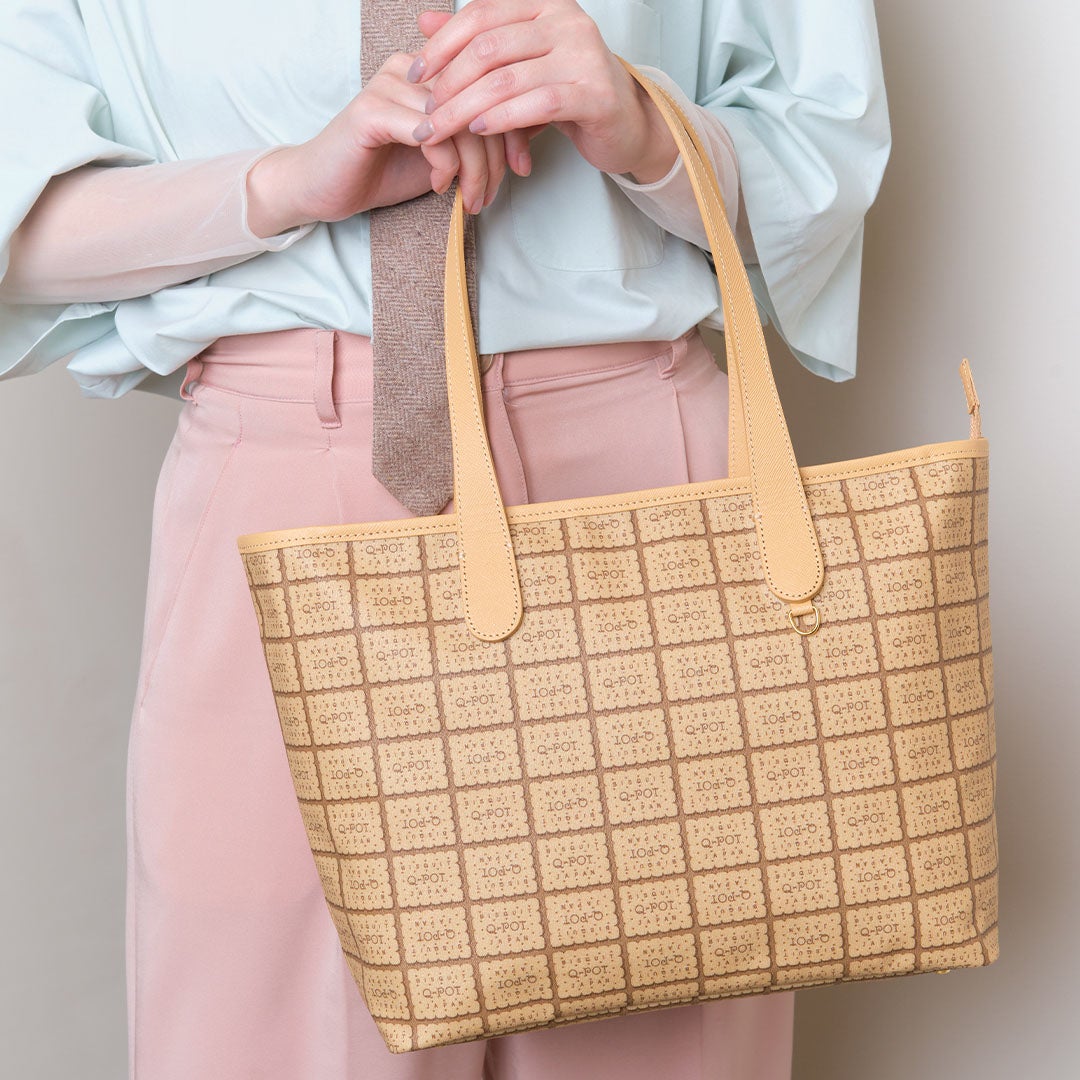 ミルクビスケット ジップ トートバッグ | Q-pot. ONLINE SHOP