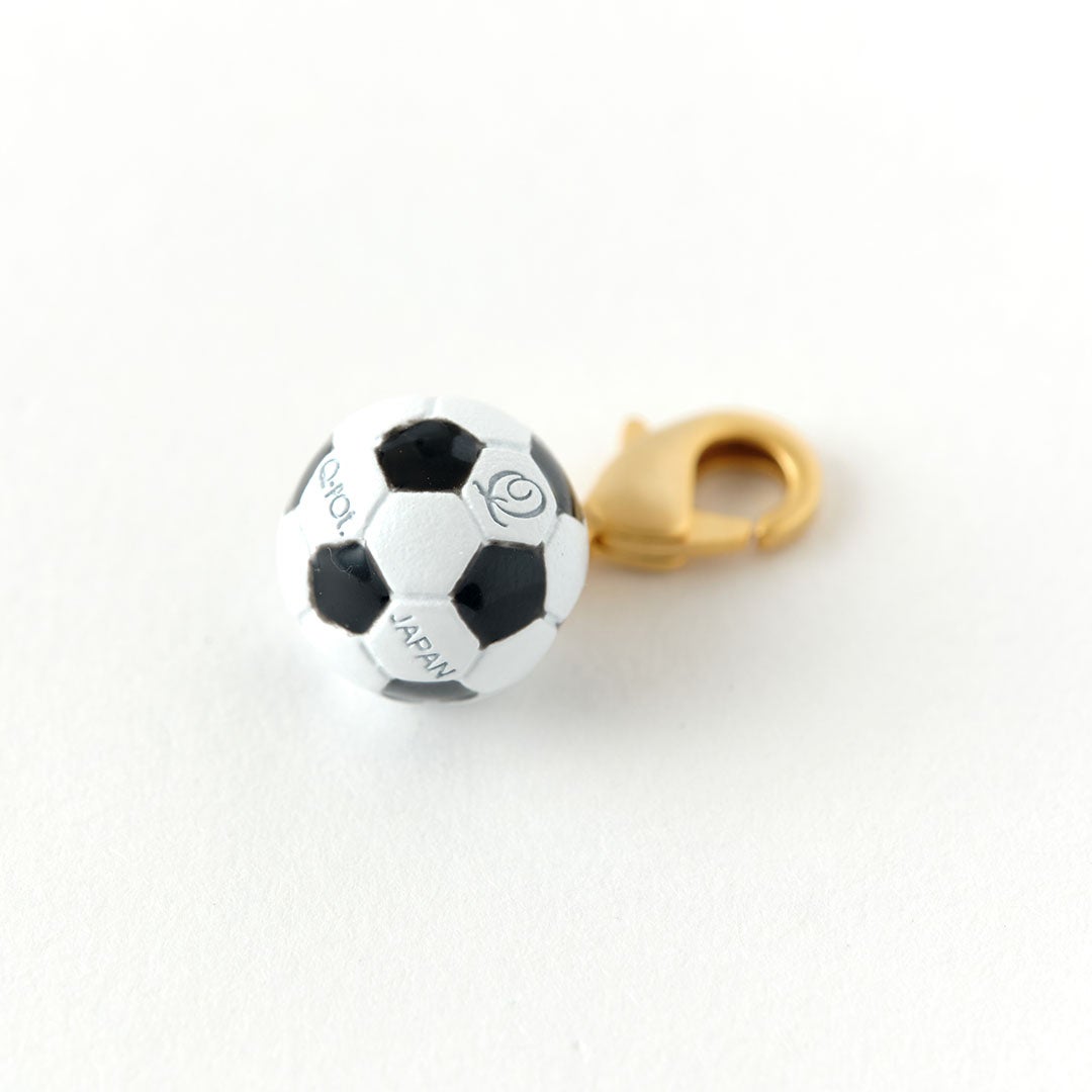 サッカーボール チャーム | Q-pot. ONLINE SHOP