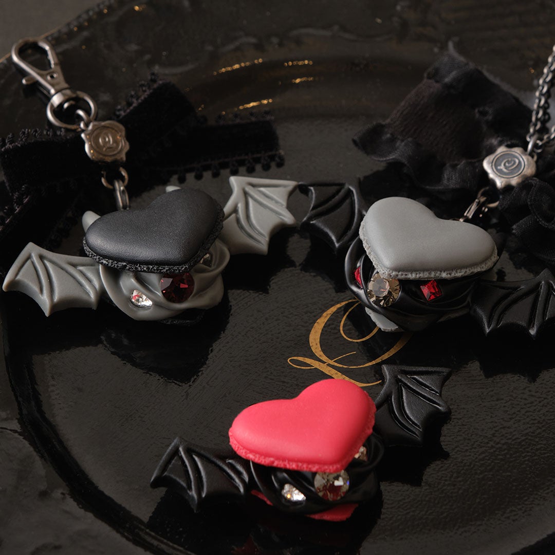 デビルハート ブラックセサミマカロン チャーム | Q-pot. ONLINE SHOP