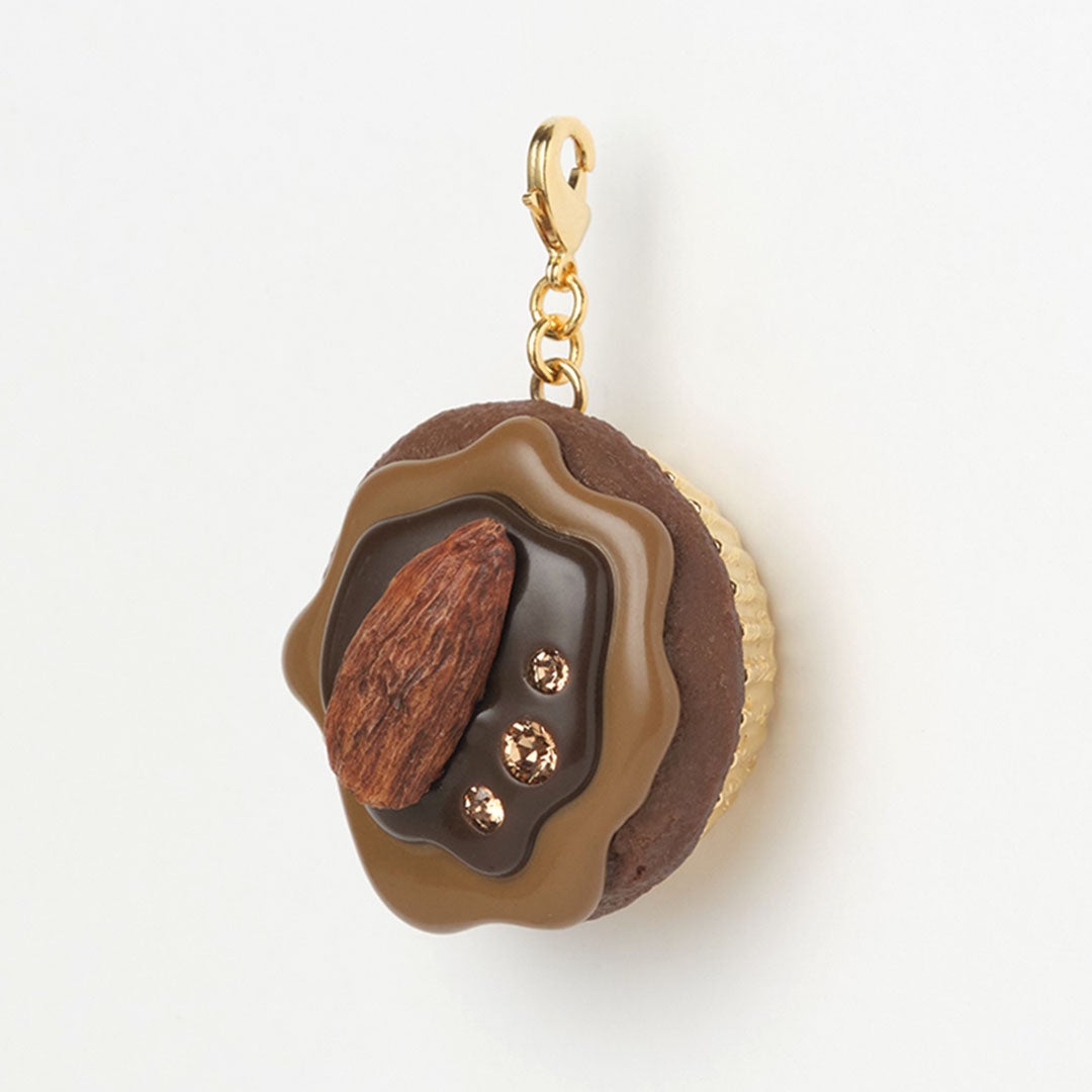 アーモンド カップケーキ チャーム | Q-pot. ONLINE SHOP