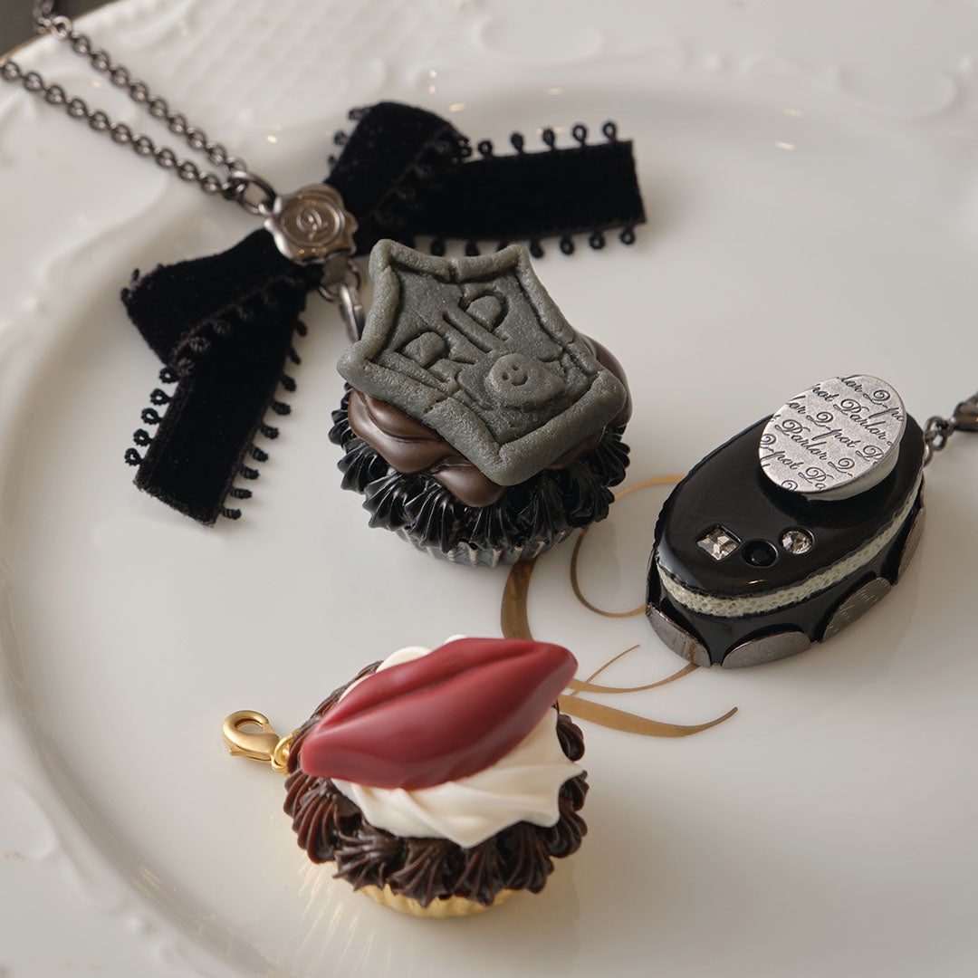 リップ カップケーキ チャーム | Q-pot. ONLINE SHOP